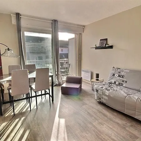 Annonce Professionnelle. Proche Et Commerces, 2 Personnes Hardelot-Plage