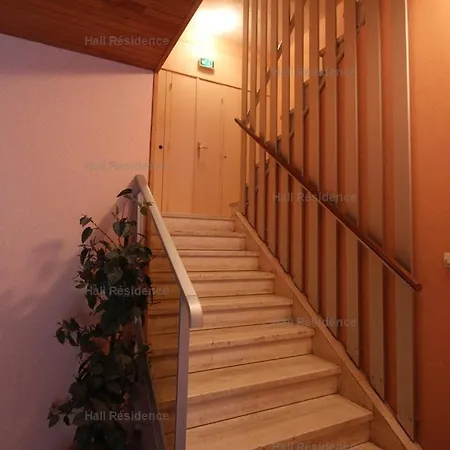 Διαμέρισμα Annonce Professionnelle. Proche Et Commerces, 2 Personnes *